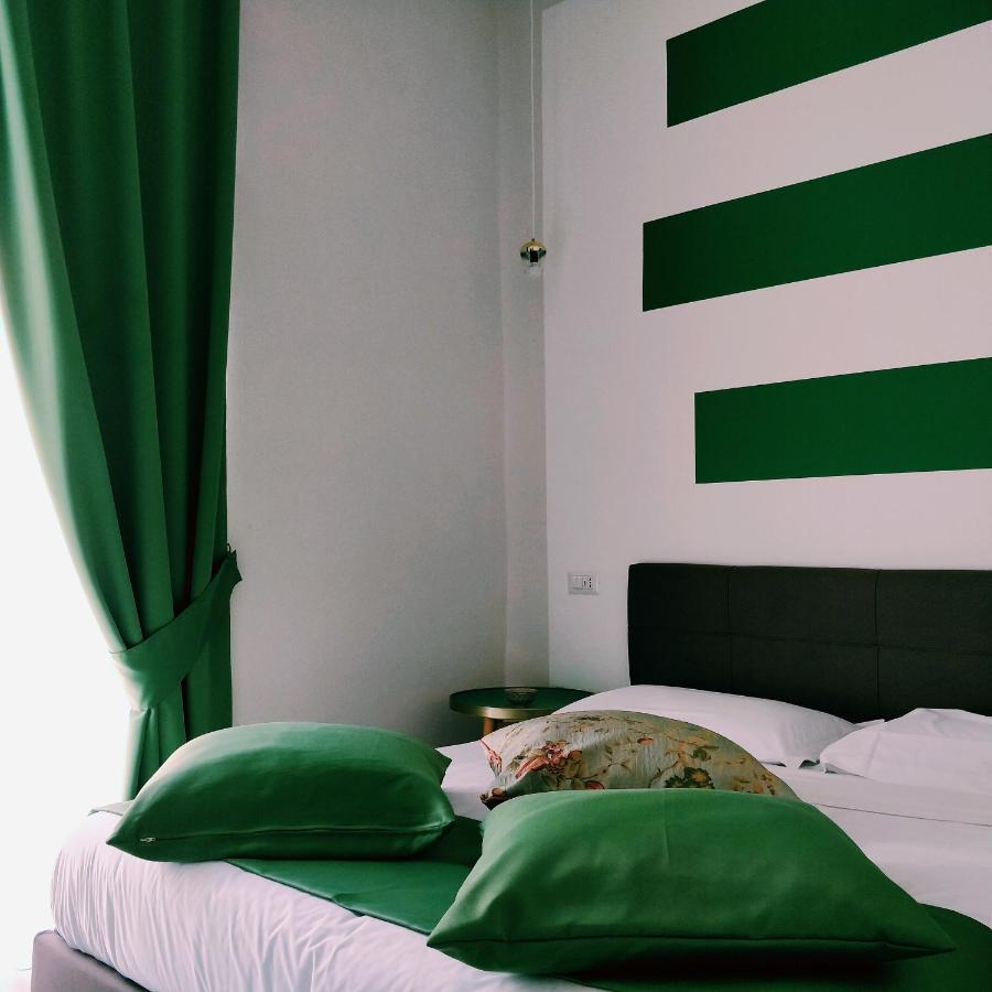 La Chambre Napoli Bagian luar foto