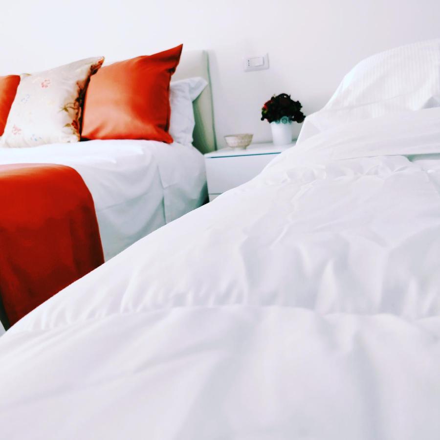 La Chambre Napoli Bagian luar foto