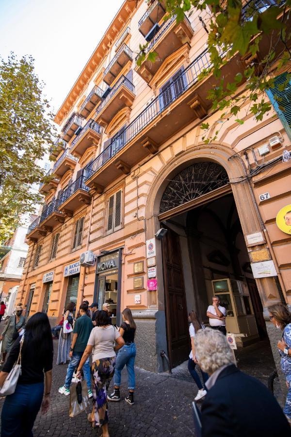 La Chambre Napoli Bagian luar foto