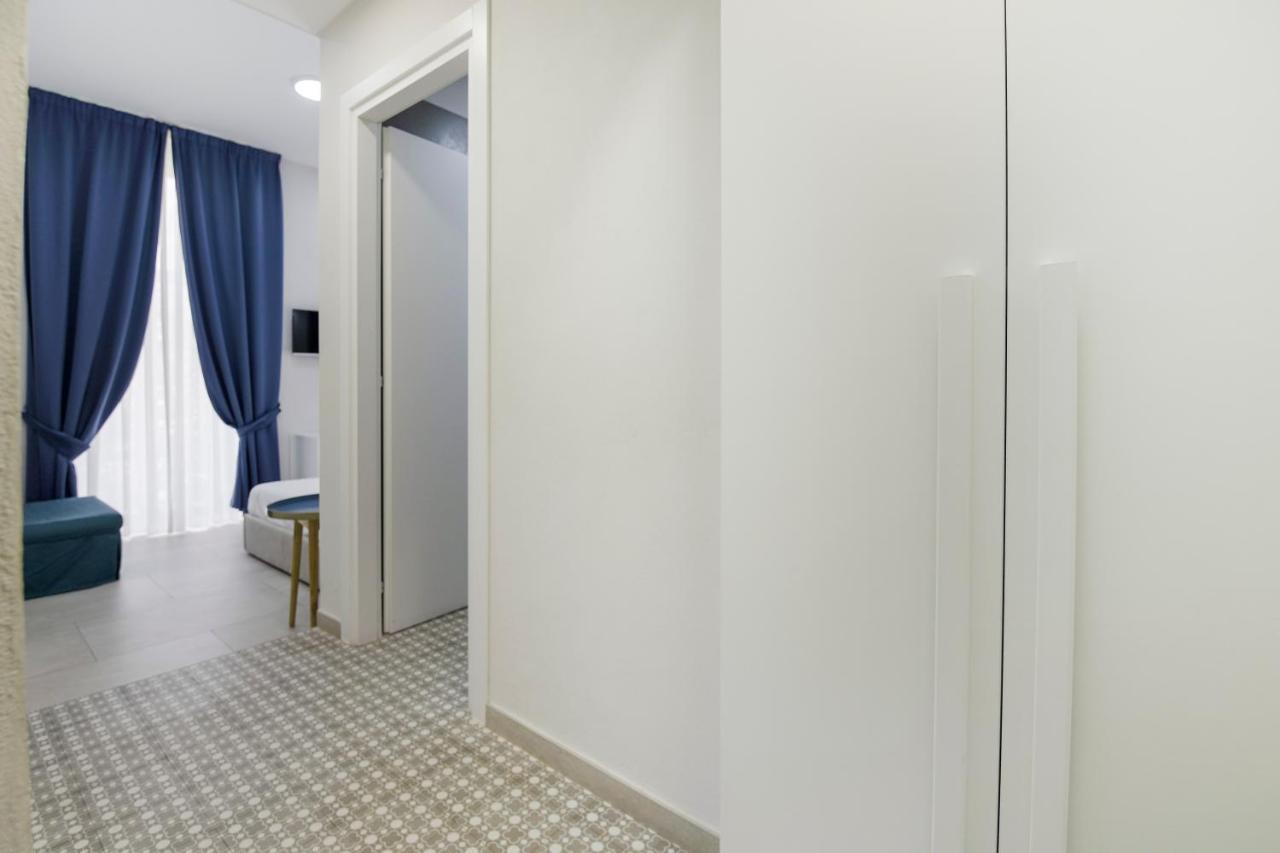 La Chambre Napoli Bagian luar foto