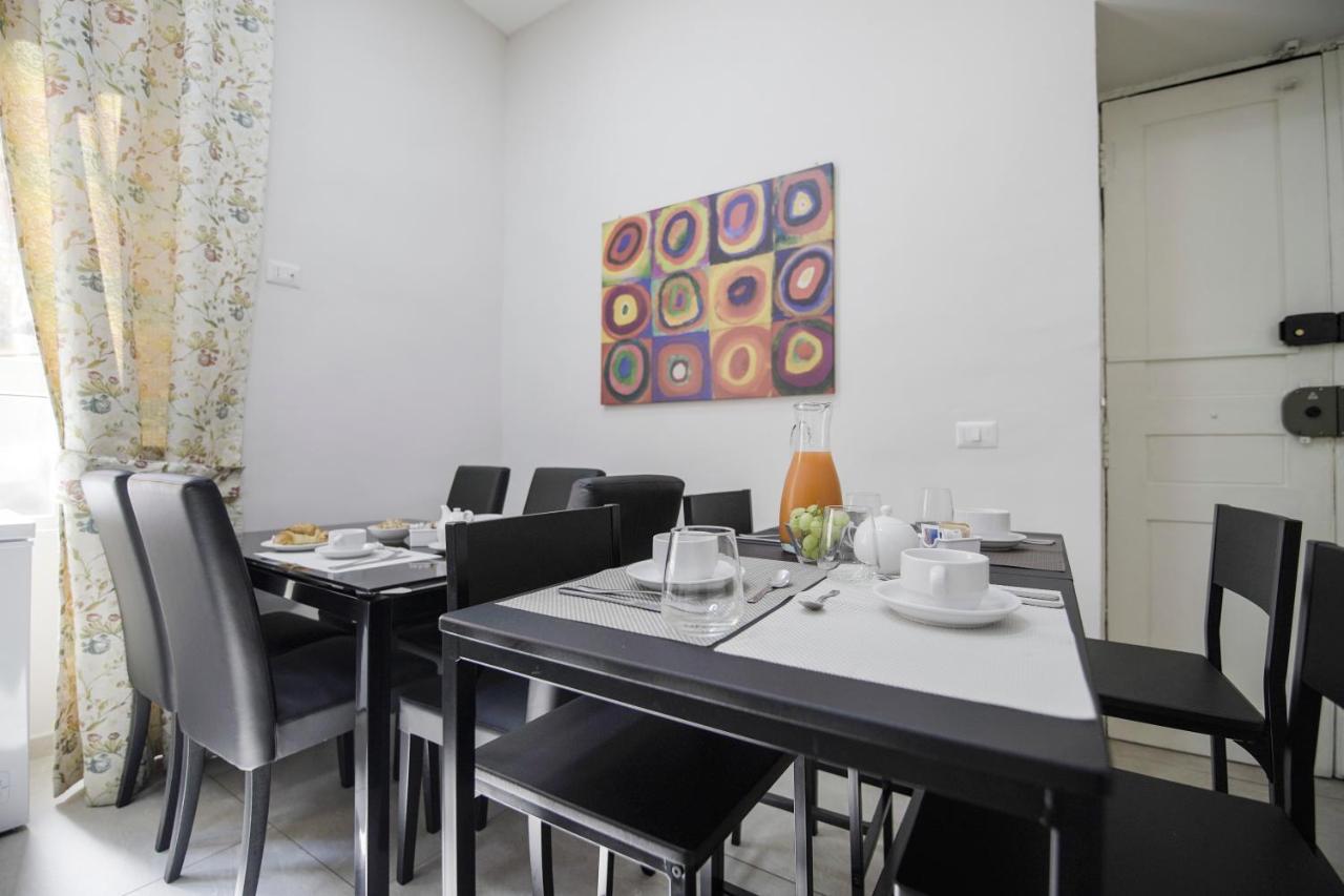 La Chambre Napoli Bagian luar foto