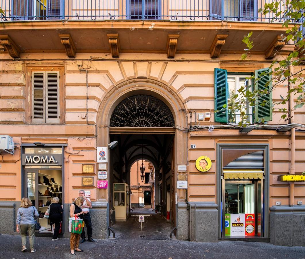 La Chambre Napoli Bagian luar foto