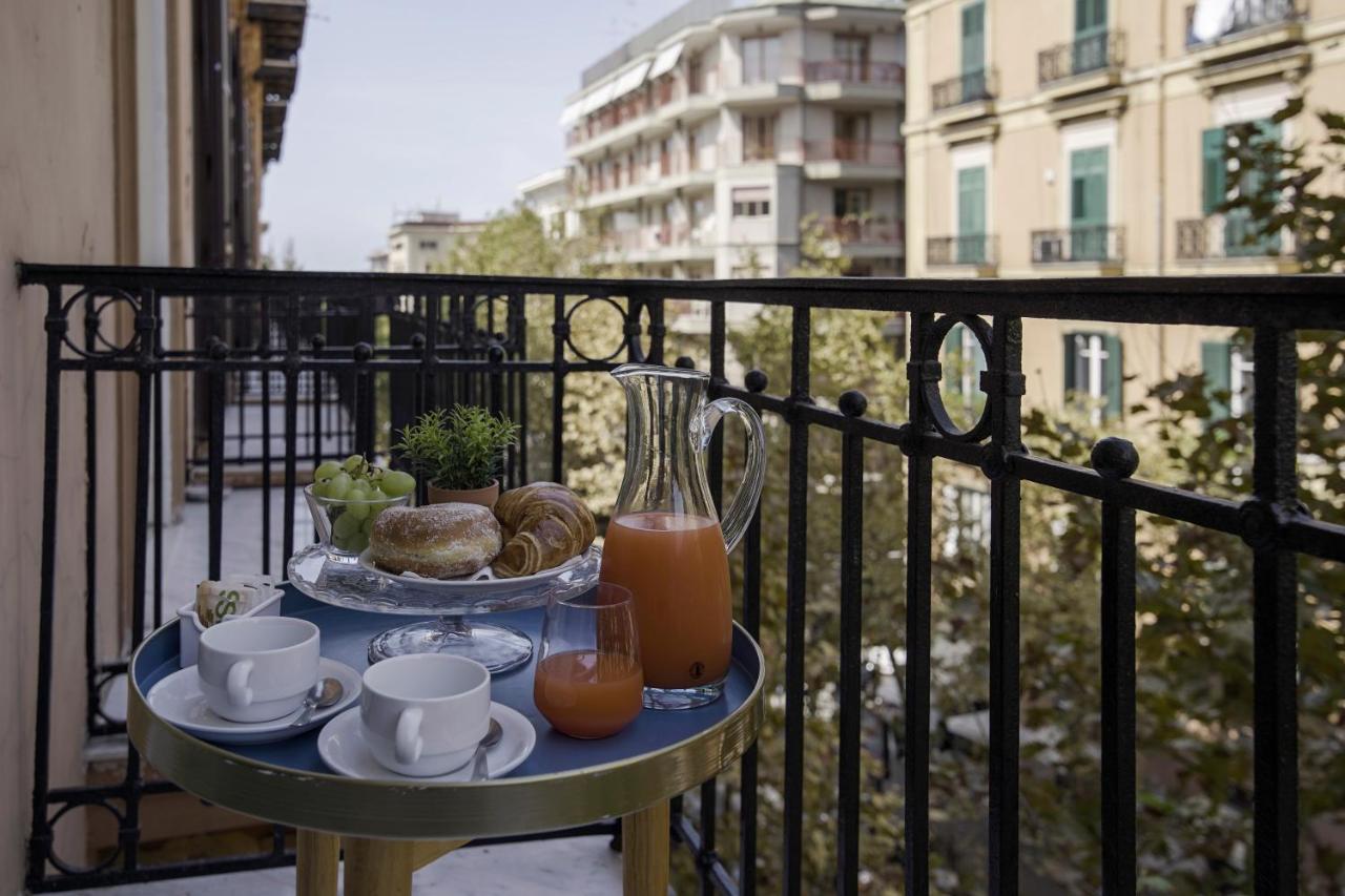 La Chambre Napoli Bagian luar foto