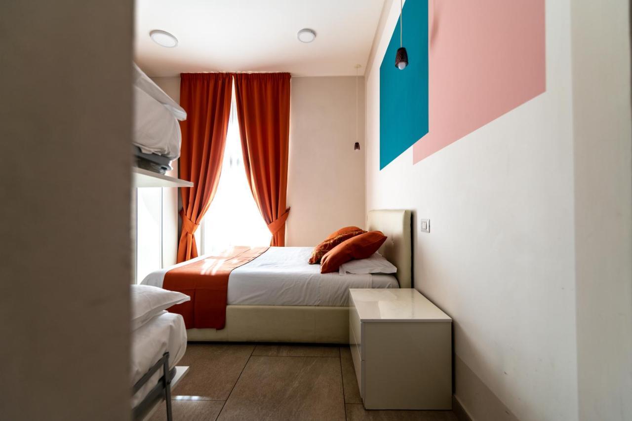 La Chambre Napoli Bagian luar foto