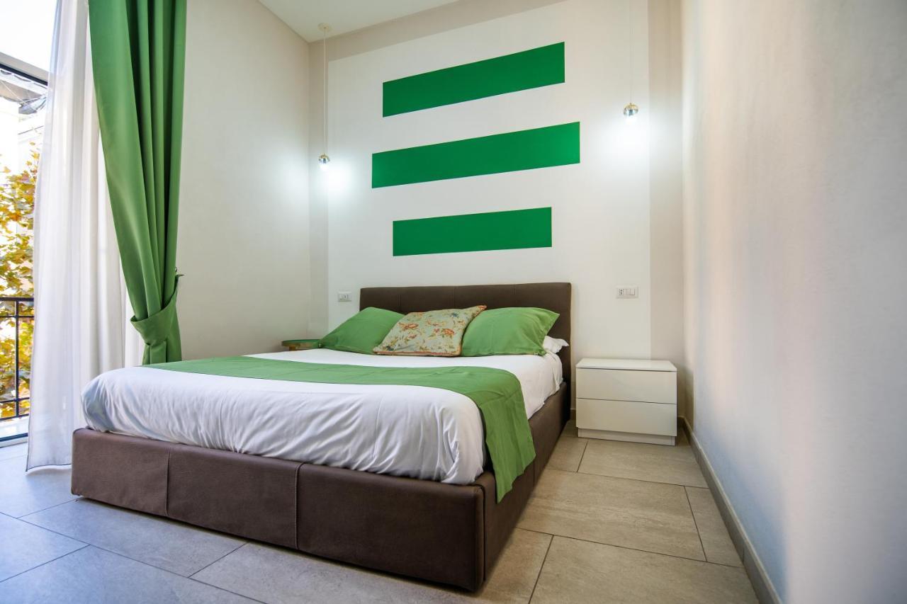 La Chambre Napoli Bagian luar foto