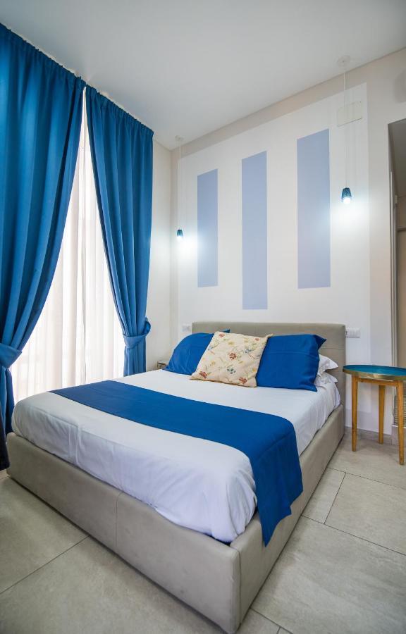 La Chambre Napoli Bagian luar foto